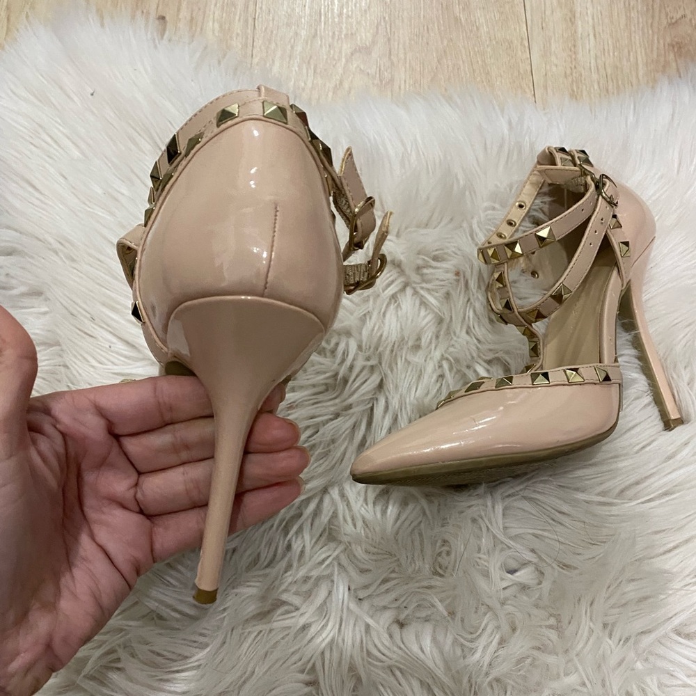 NUDE STUD HEELS (VALENTINO INSPO) - Picture 2 of 9